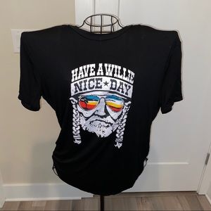 Willie Nelson graphic tee (never worn)
